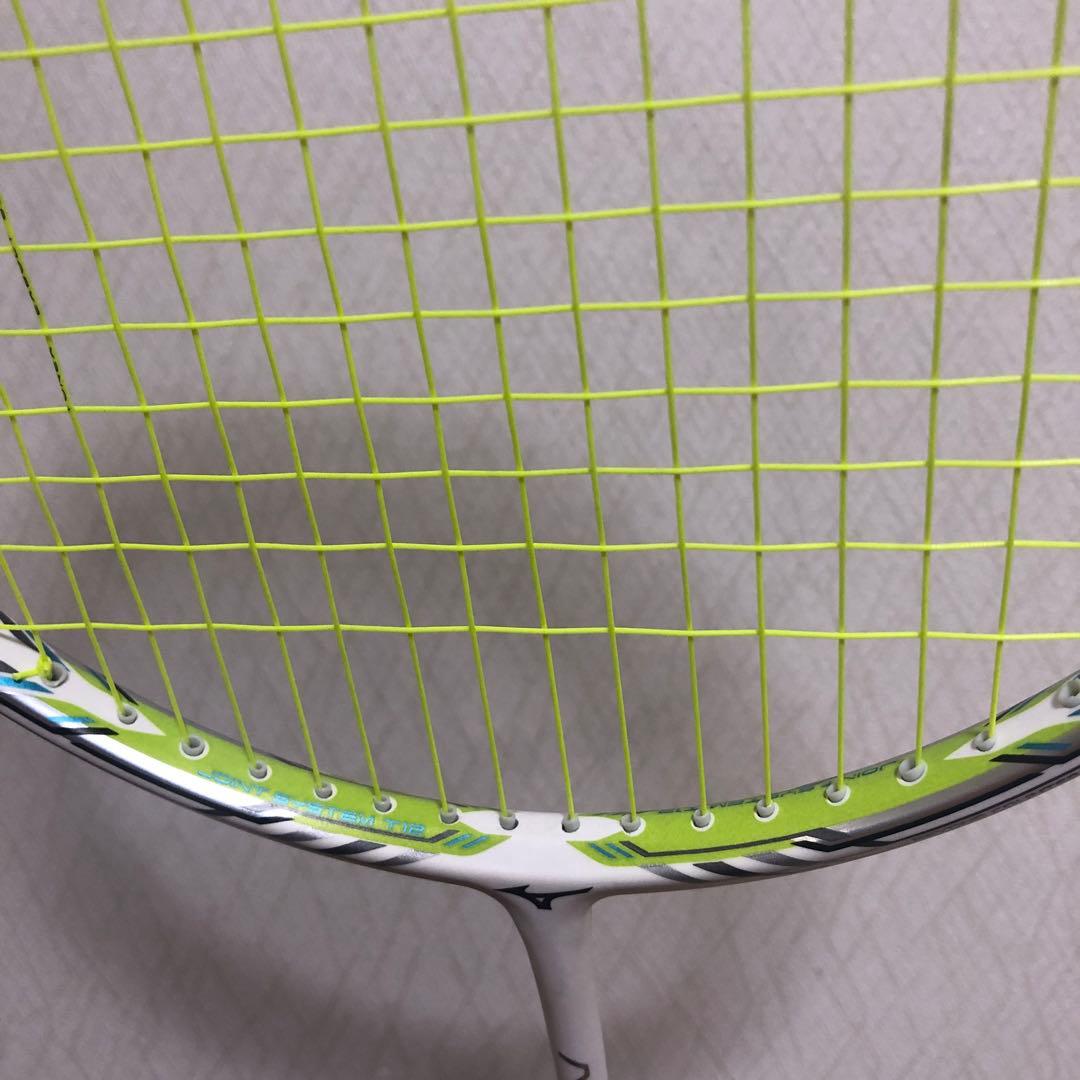 ミズノ バドミントンラケット Altius 06