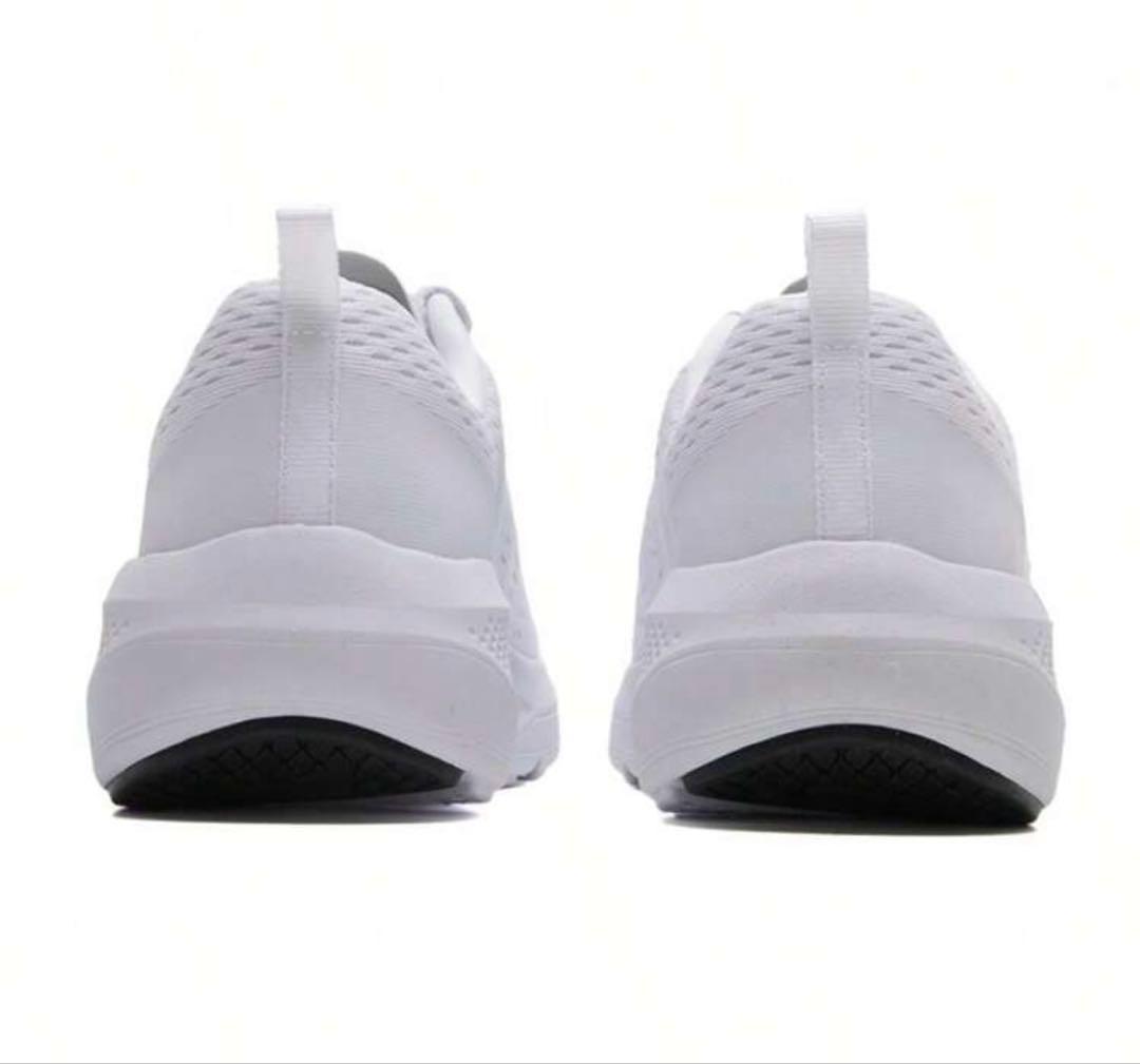 22/23/24/25/26cm あります SKECHERS RUN ホワイト