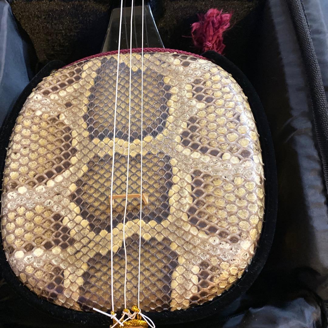 三線本体 ヘビ革風