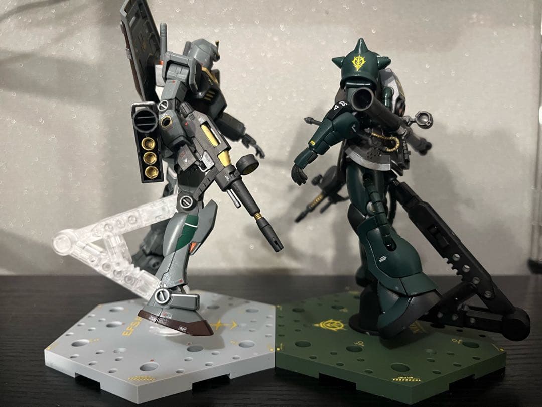 RX-78 & MS-06 ガンプラセット