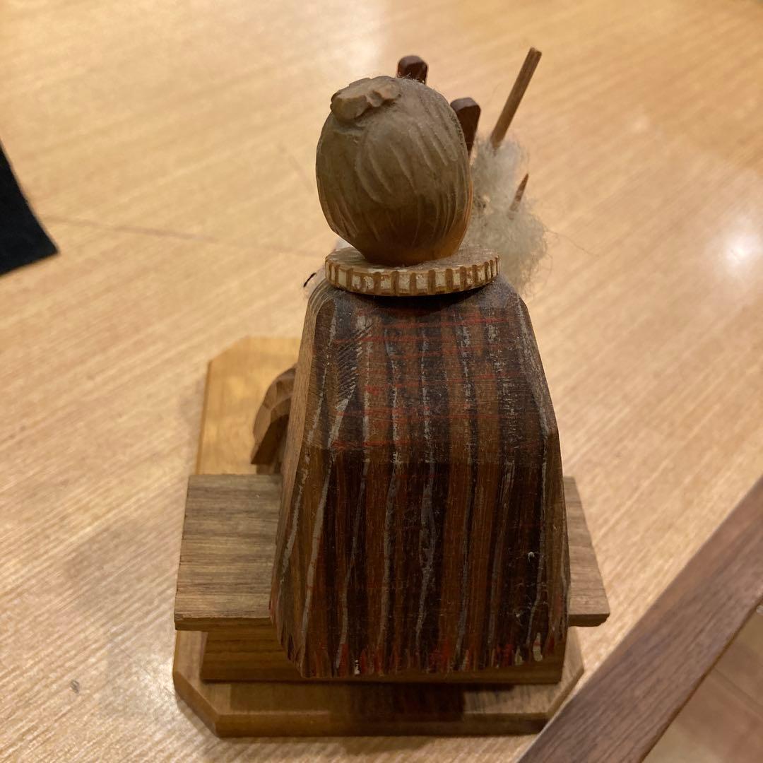 イギリス製木製糸紡ぎ機の女性彫刻アンテイーク1930年代