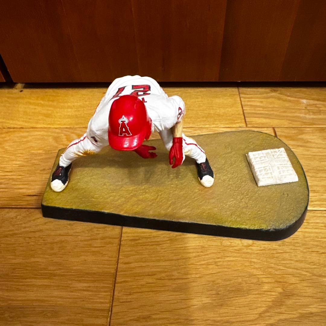 トラウト フィギュア 27番 エンゼルス　マクファーレン