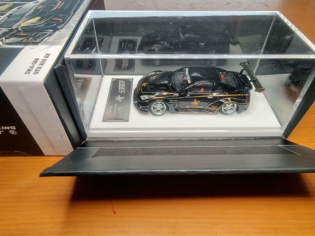 デーモンキング　チェイス 1/64 スカイライン　GT-R35 LBWK