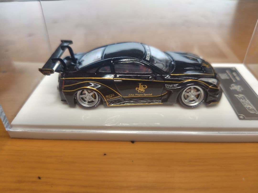 デーモンキング　チェイス 1/64 スカイライン　GT-R35 LBWK