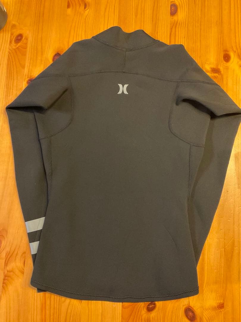 Hurley　ウエットスーツ　タッパー　ノンジップ　長袖　1mm　Mサイズ