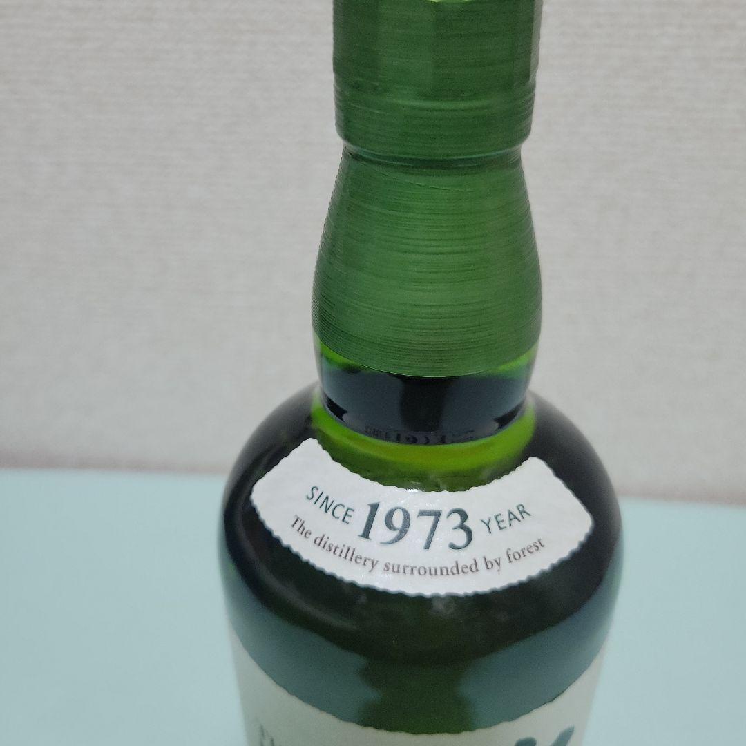 白州のシングルモルトウイスキー、700mlのボトル(箱有り)