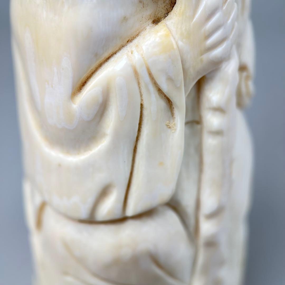 A28彫刻極上根付天然素材アンティーク骨董飾り物古美術置物細密細工354g