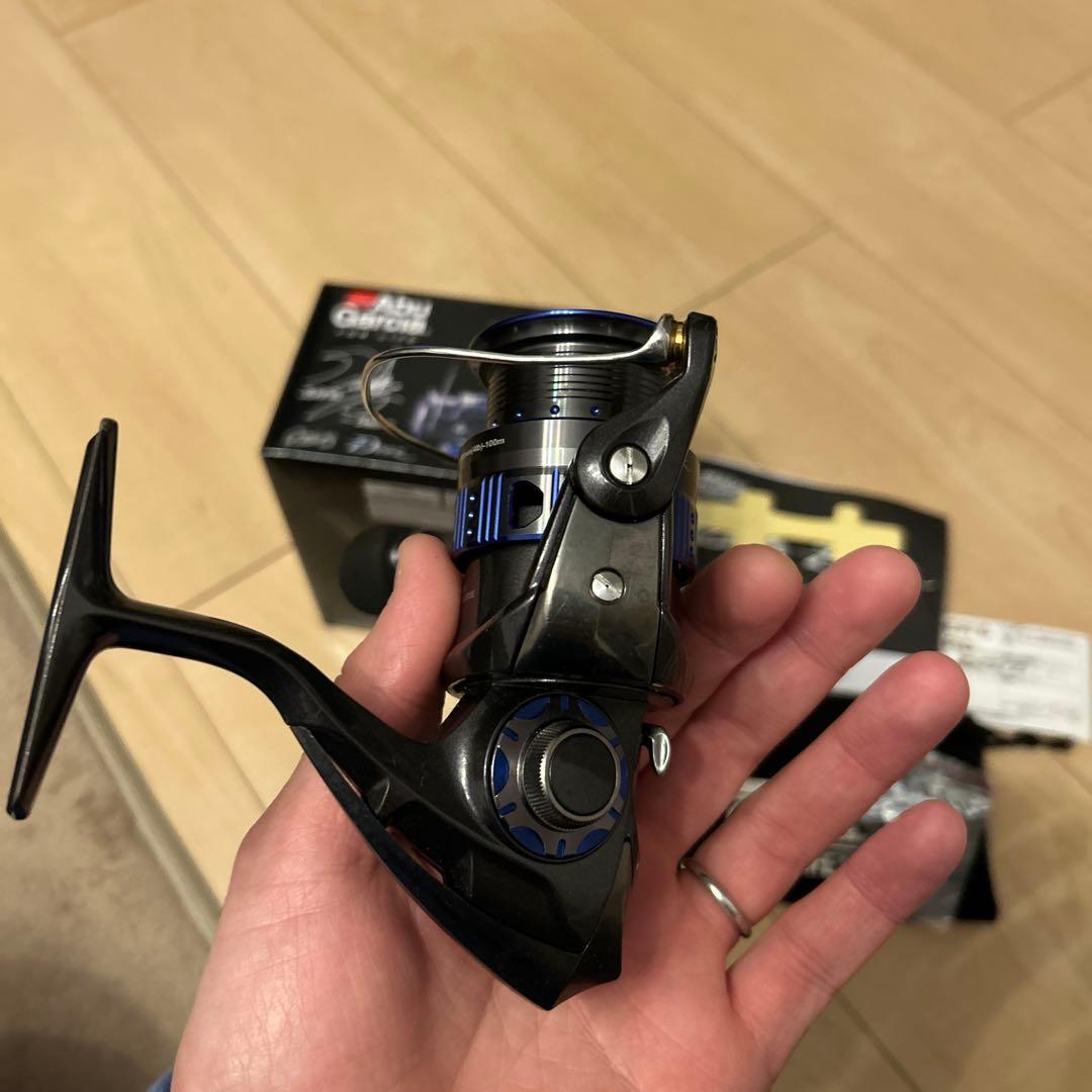 Abu Garcia Revo Deez スピニングリール 6.2:1