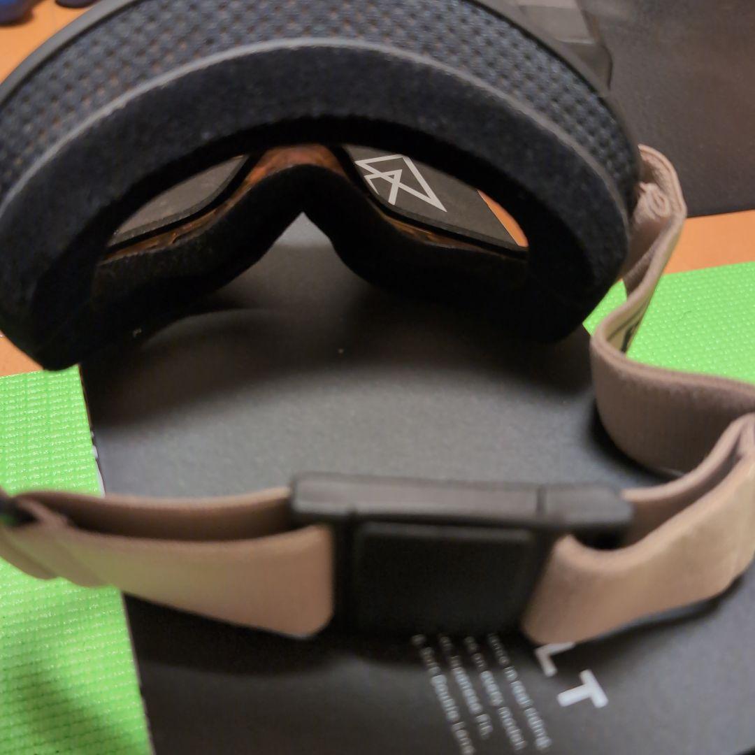 REVOULT ダークブラウンゴーグル　調光レンズ