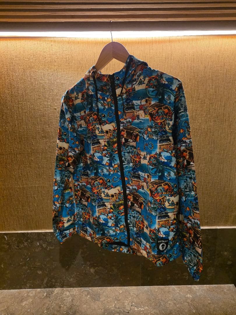 新品未使用　69slam ウインドブレーカー　Sサイズ