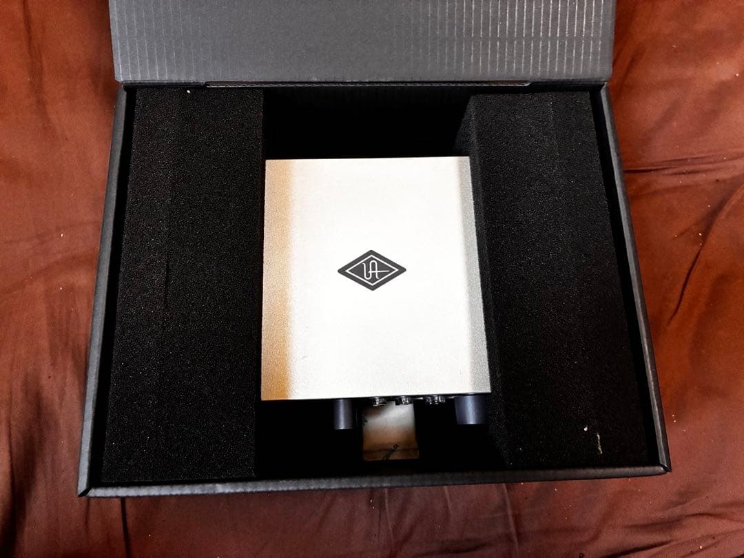 ユニバーサルオーディオVOLT 2 USBオーディオインターフェイス