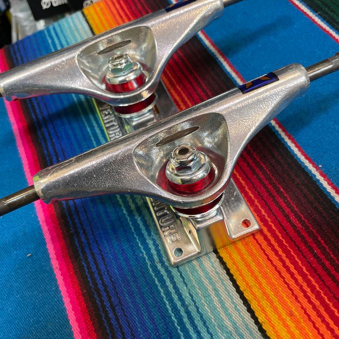 Venture Awake トラック シルバーvライト　5.6