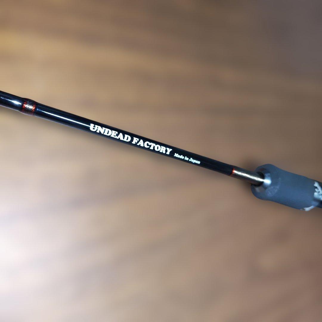 【匿名配送】UNDEAD FACTORYラプラスＤ６０Ｌ　八咫烏　USED品１点