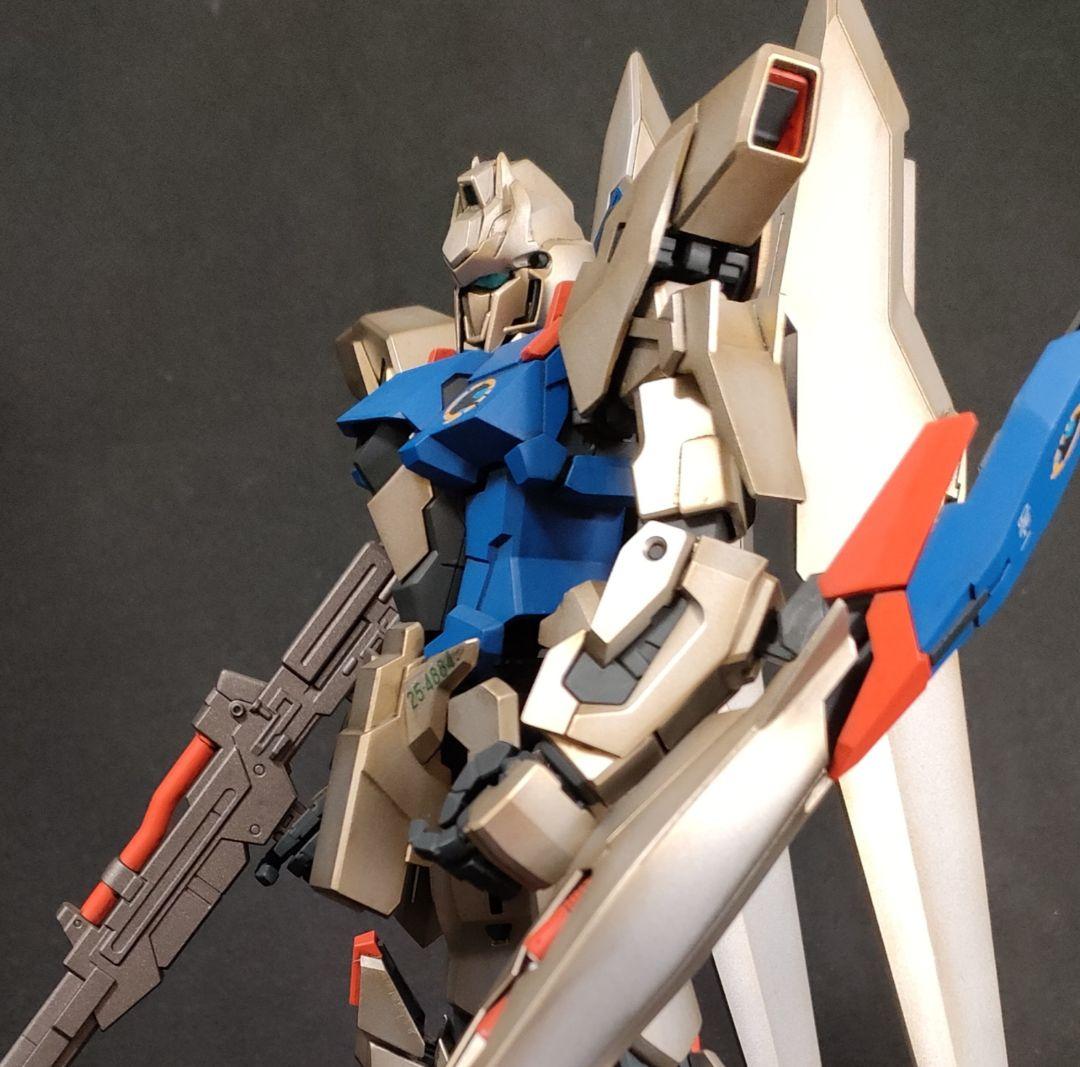 ガンプラ 塗装済完成品 MG 1/100 デルタプラス