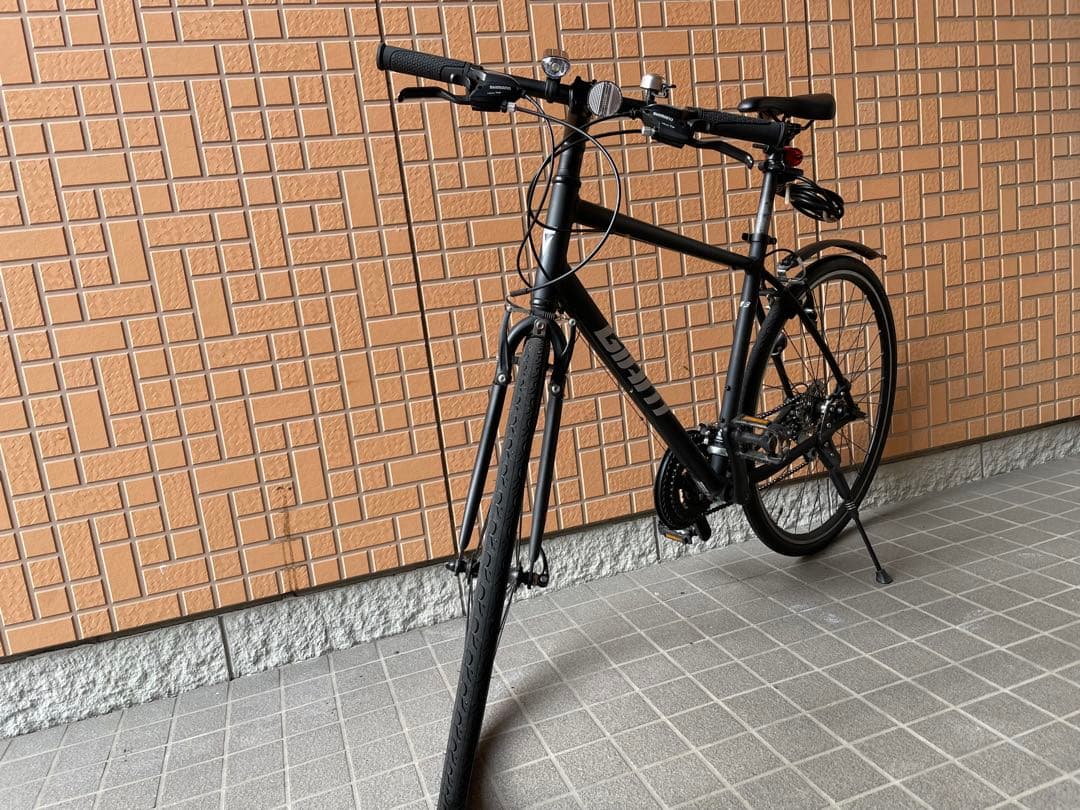 【高年式2024】ジャイアント ESCAPE R3 クロスバイク マットブラック