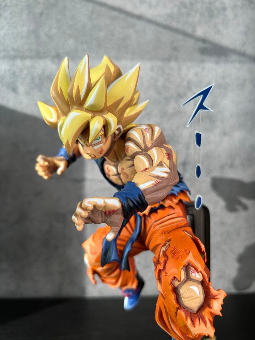 ドラゴンボール　孫悟空リペイントフィギュア　崩壊ナメック星ジオラマ台座付き