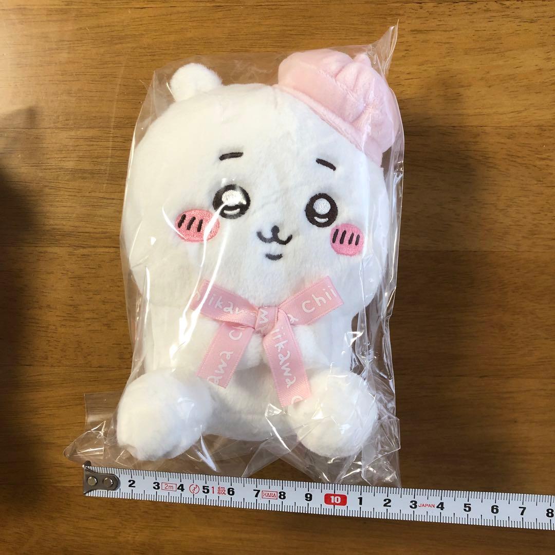 ちいかわ　東京みやげ　ちいかわぬいぐるみ　お座りぬいぐるみ　ハチワレ　古本屋