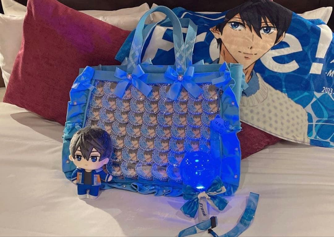 free! 七瀬遙缶バッジ 痛バッグ72個