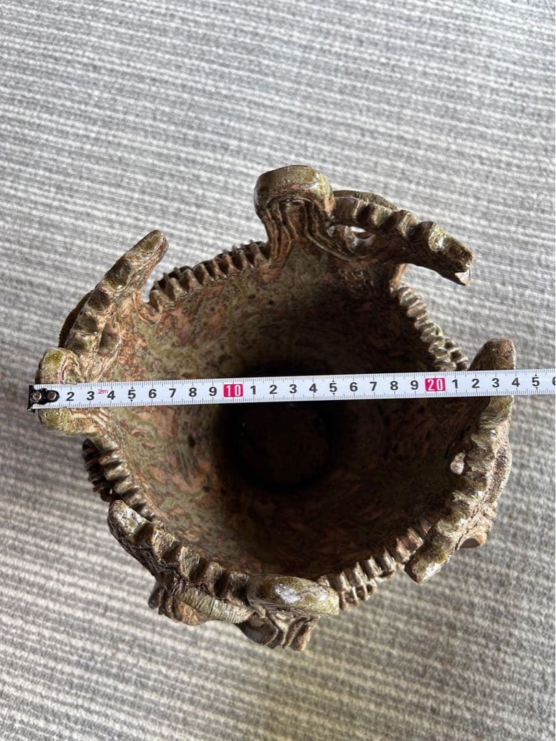 火焔型土器　模造品　レプリカ