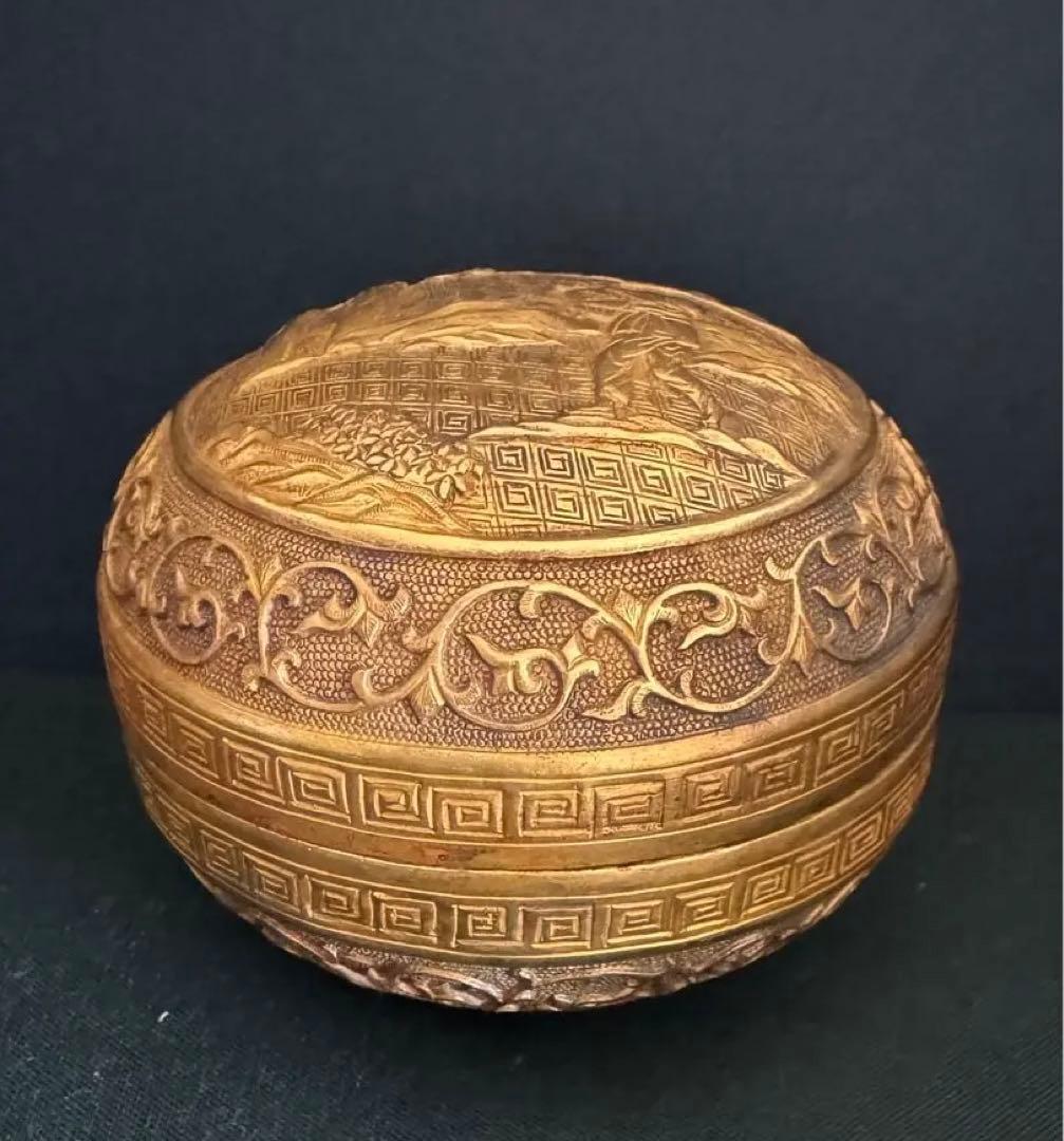 中国骨董　唐　金銅　人物寿紋彫り　香盒　宝石箱　茶道具　文房　置物(N-8)