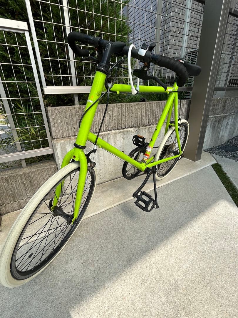 ライムグリーン ミニベロ　ホワイトタイヤ 20インチ ARISE シマノ