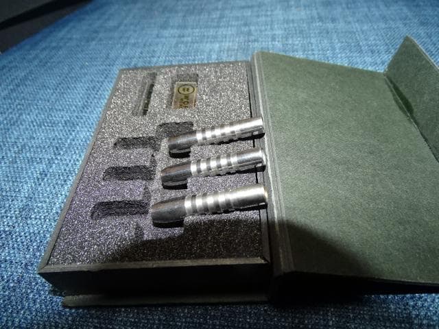 未使用品　世界初超硬合金（ハードメタル）　希少　 ダーツ　バレル 　スプリード