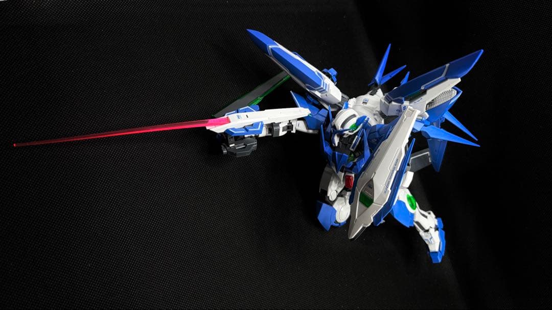 コ*ア様 ＭＧ 1/100 ガンダムアメイジングエクシア 完成品