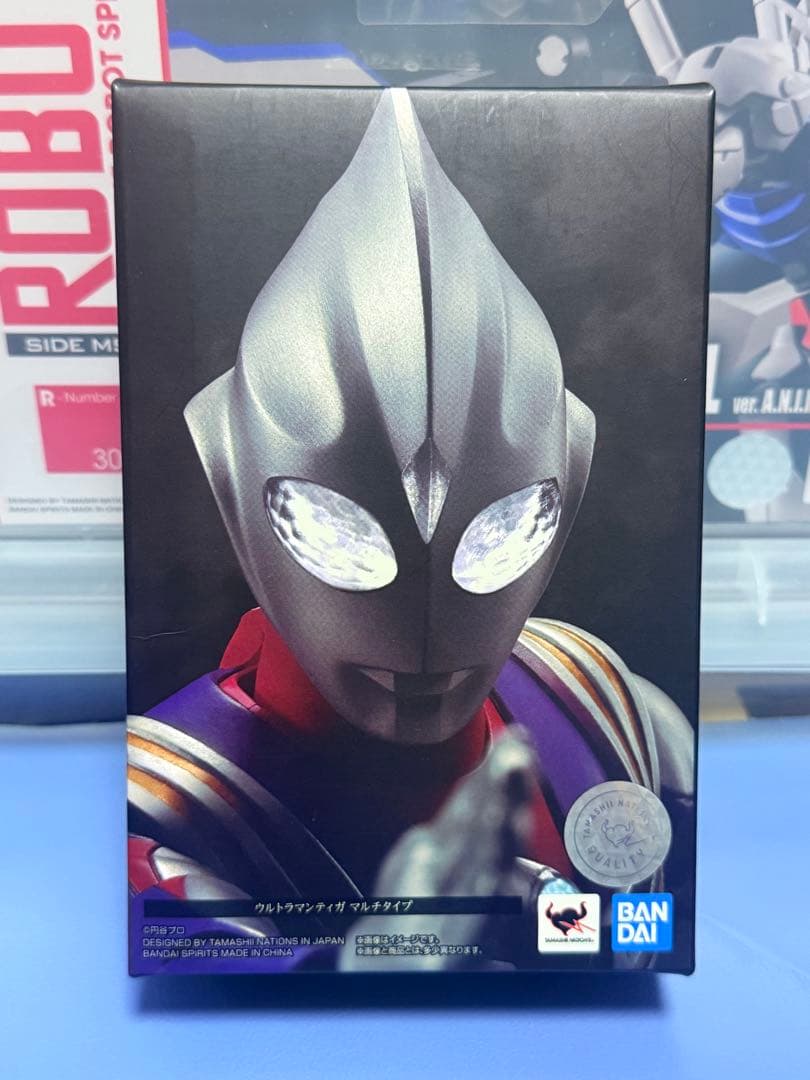 真骨彫　ウルトラマンティガ