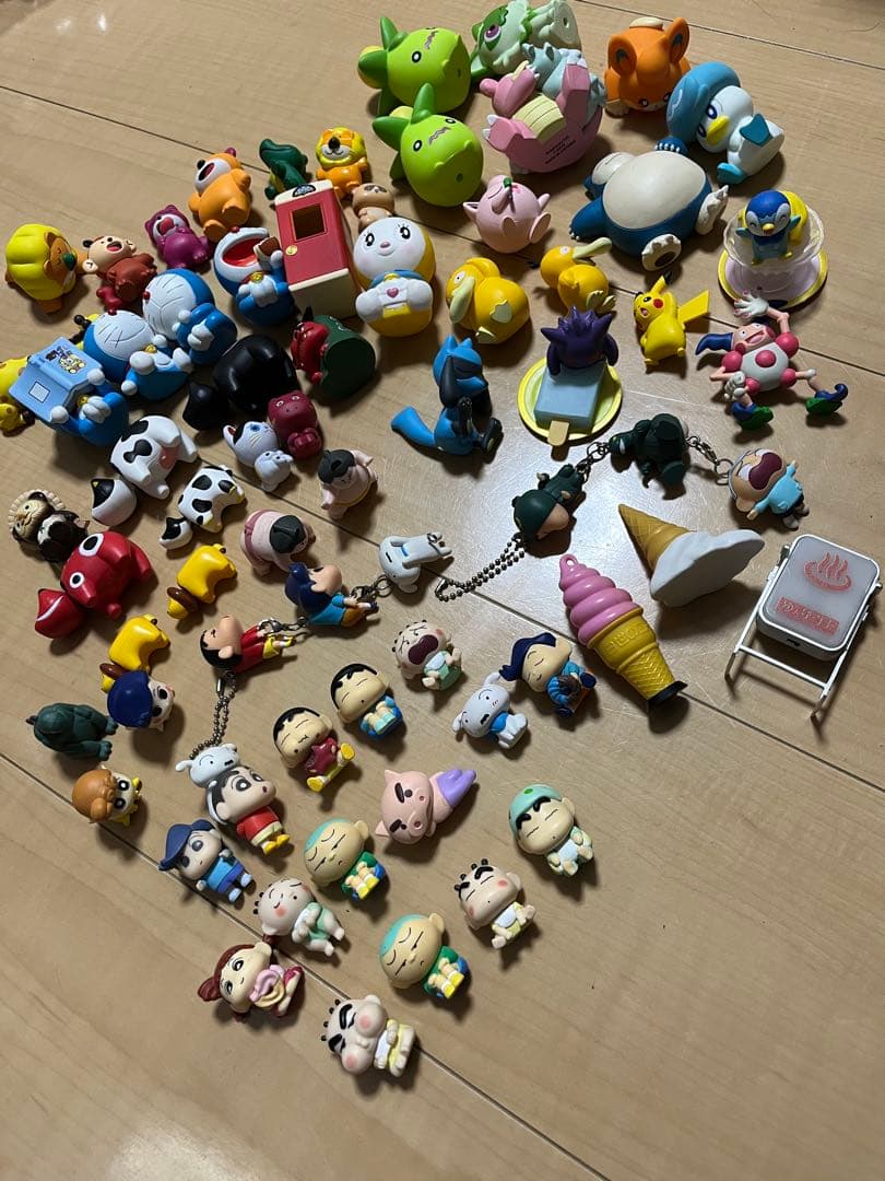 クレヨンしんちゃん・ドラえもん・ポケモン フィギュアセット