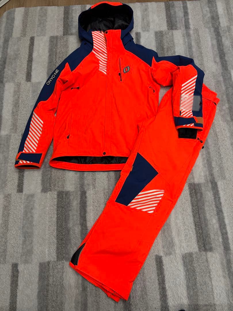 【非売品モデル】ONYONE オレンジ/ネイビー スキーウェア Oサイズ