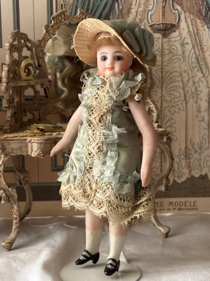 スペシャルアンティーク　フレンチミニョネット