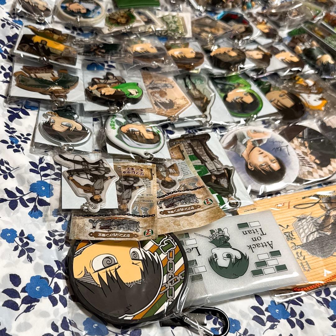 進撃の巨人 リヴァイ グッズ まとめ売り