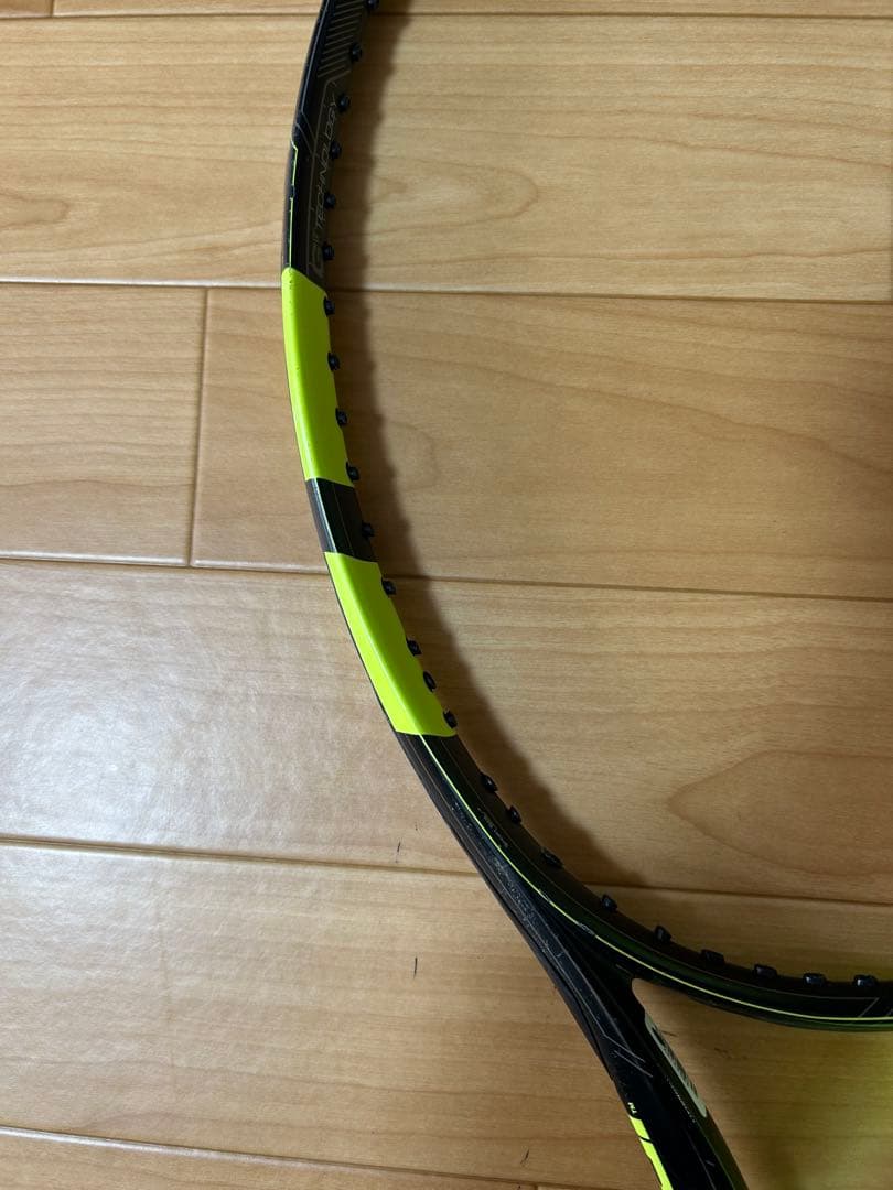 バボラ ピュアアエロ 2015年モデル テニスラケット