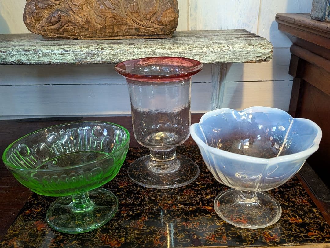 気泡たっぷり　古くてレトロな氷コップ　3点