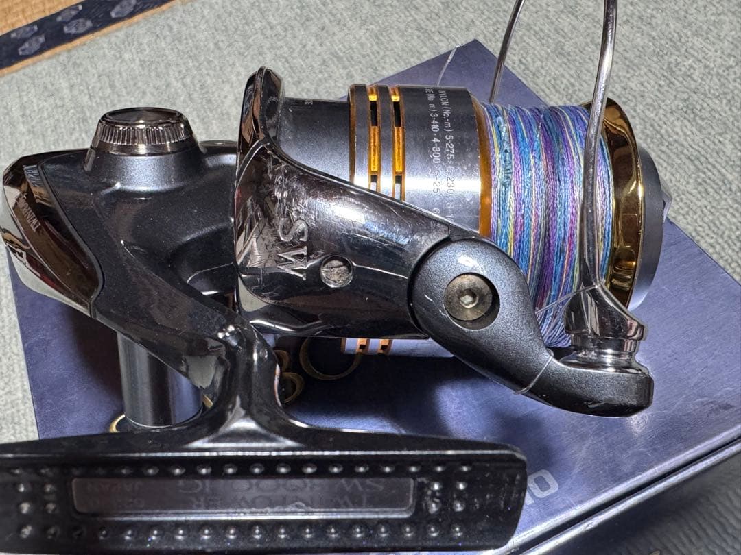 ツインパワーSW8000HG 12000HGスプール付き　ノブ付き