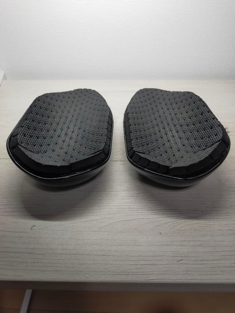 TRIRIG トライリグ　CLOSED BACK CARBON ARM CUPS