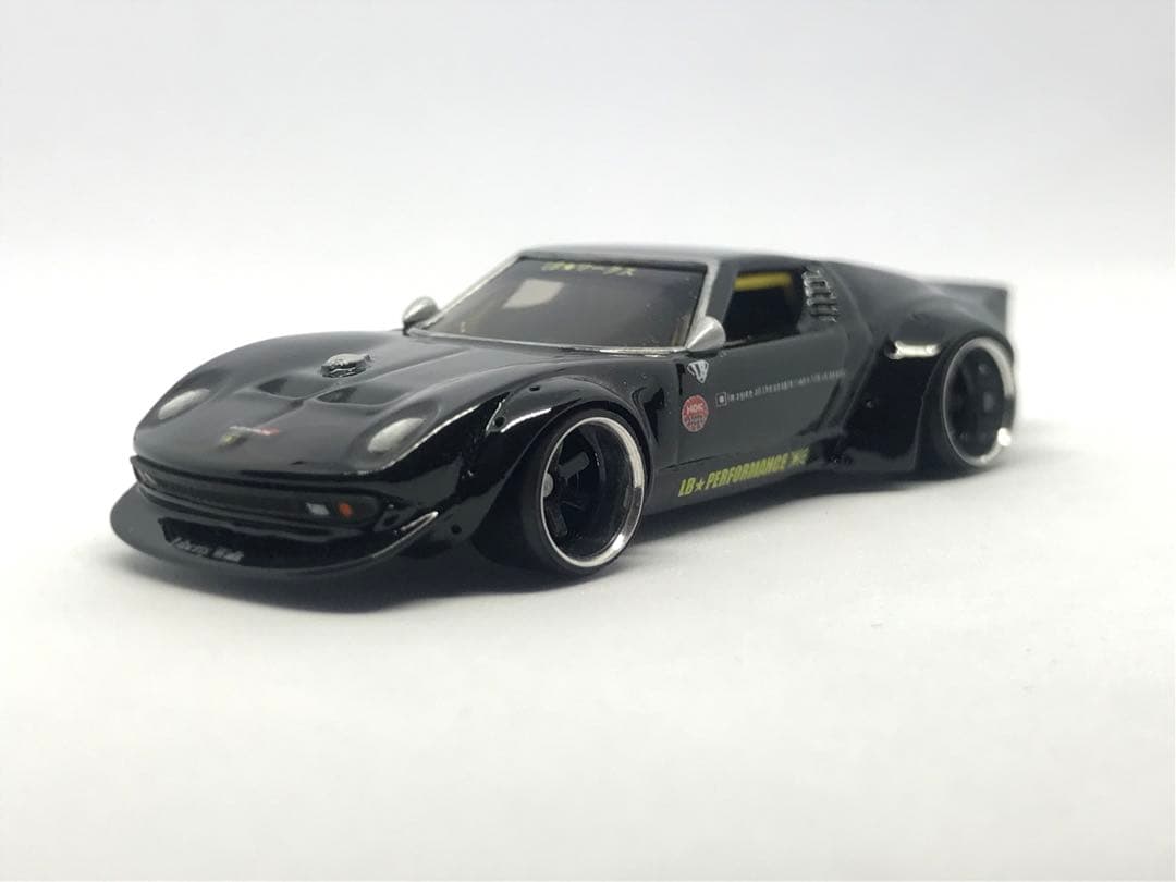 ホットウィール　ミウラLBWKカスタム