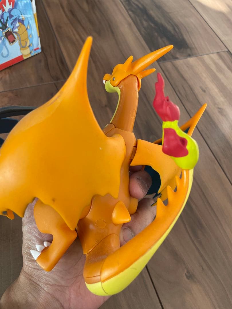 ポケモン リザードン フィギュア メガ進化