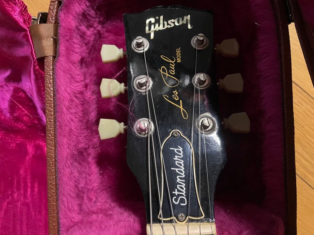 Gibsonレスポールスタンダード チェリーサンバースト