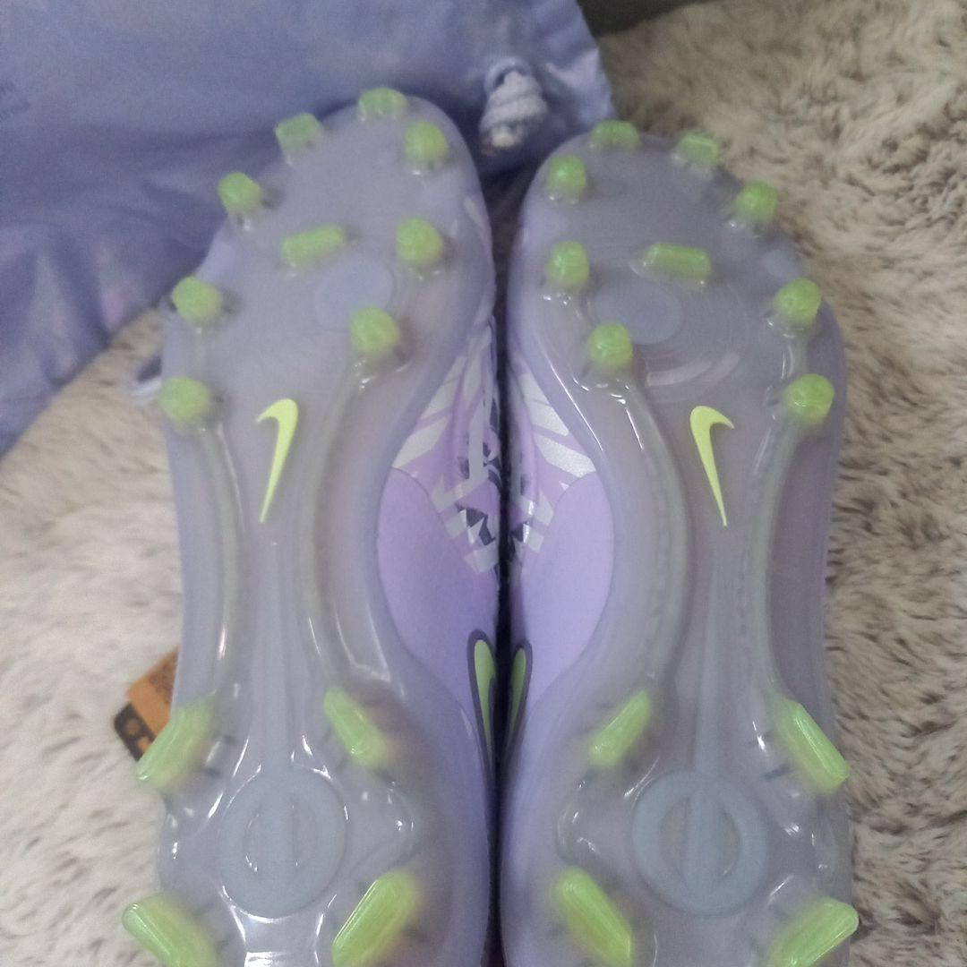 Nike United サッカーシューズ 紫色、袋付き