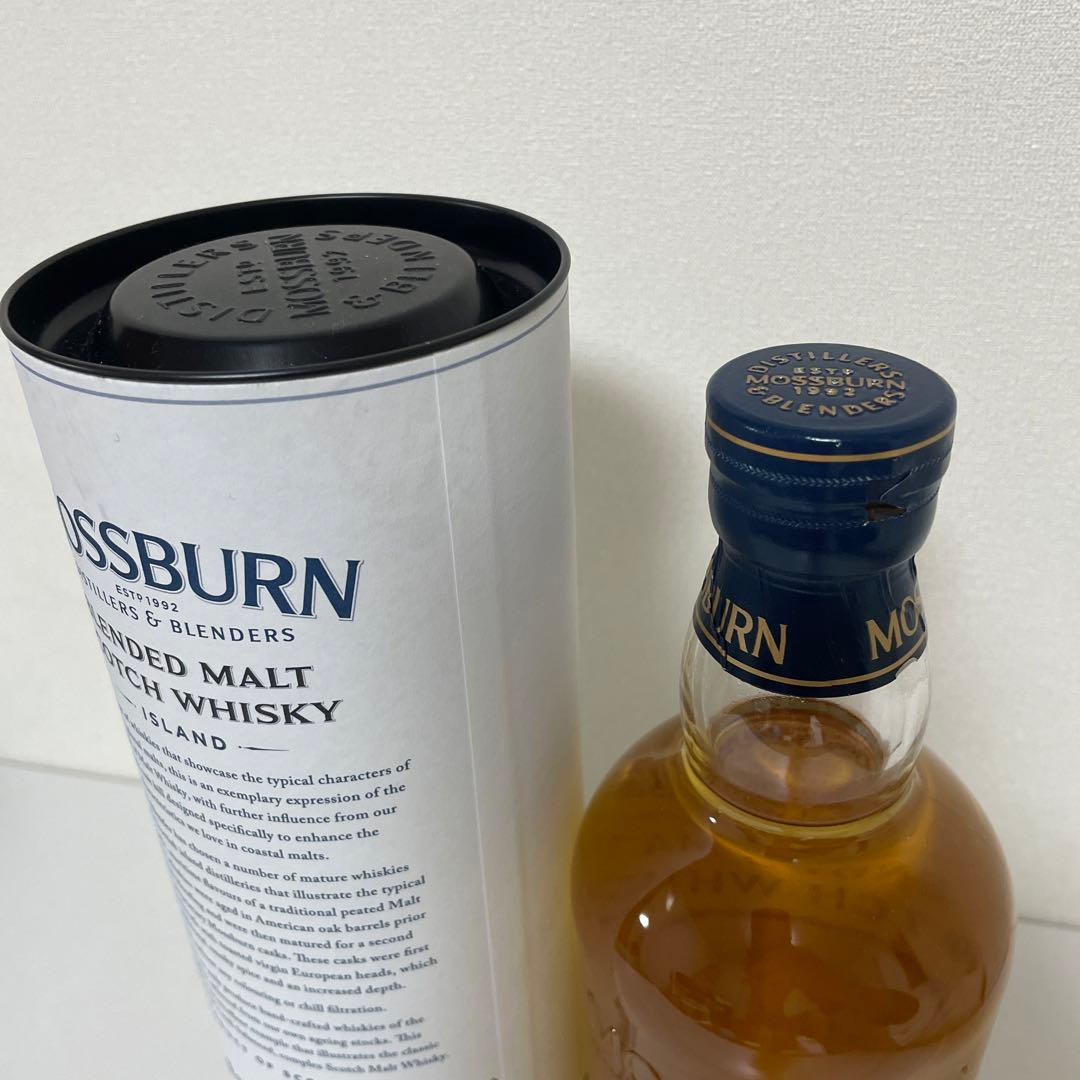 モスバーン　アイランド　ブレンデッドモルトウイスキー 700ml 箱入り