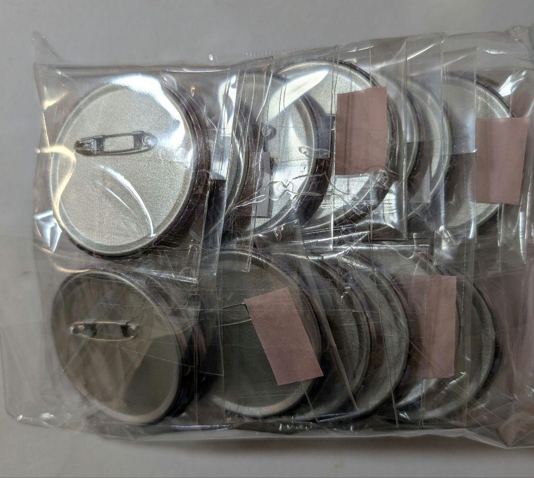 青柳冬弥　あんスタ　グリッター缶バッジ