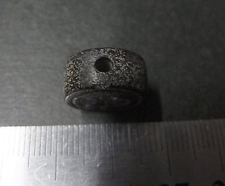 ★T0504★ 古代石 (218) 印章石　巨眼人物　鹿文様　磁石に付きます