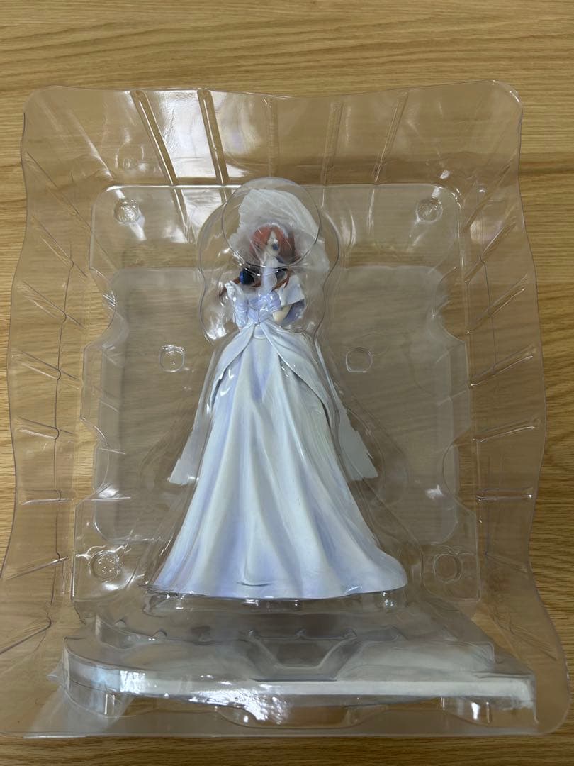 よ*の様 五等分の花嫁　中野三玖　フィギュア　AMAKUNI