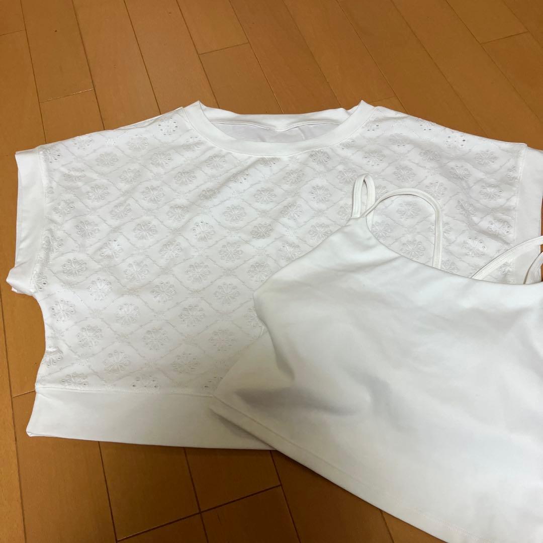 ＳＫＡＬＡ美品　ブラトップ付きフラワーレーストップス