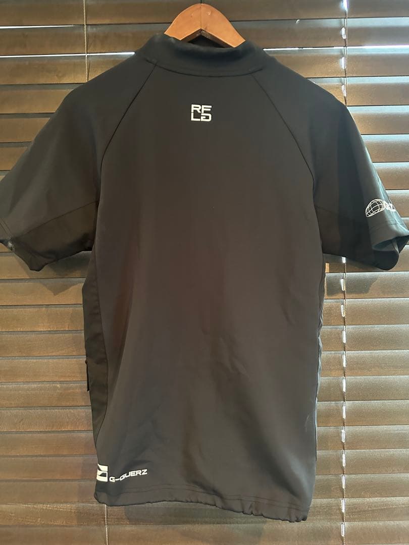 RUFFLOG ブラック ショートスリーブシャツ