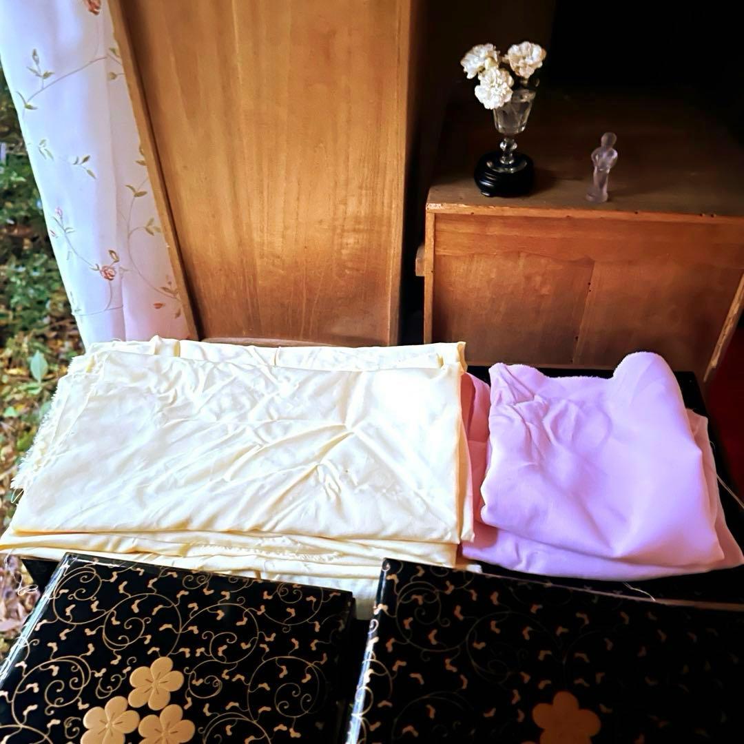 2141様感謝‼️JAPAN蒔絵唐草三梅内朱五段重二枚蓋➕重台ニ客揃桐箱