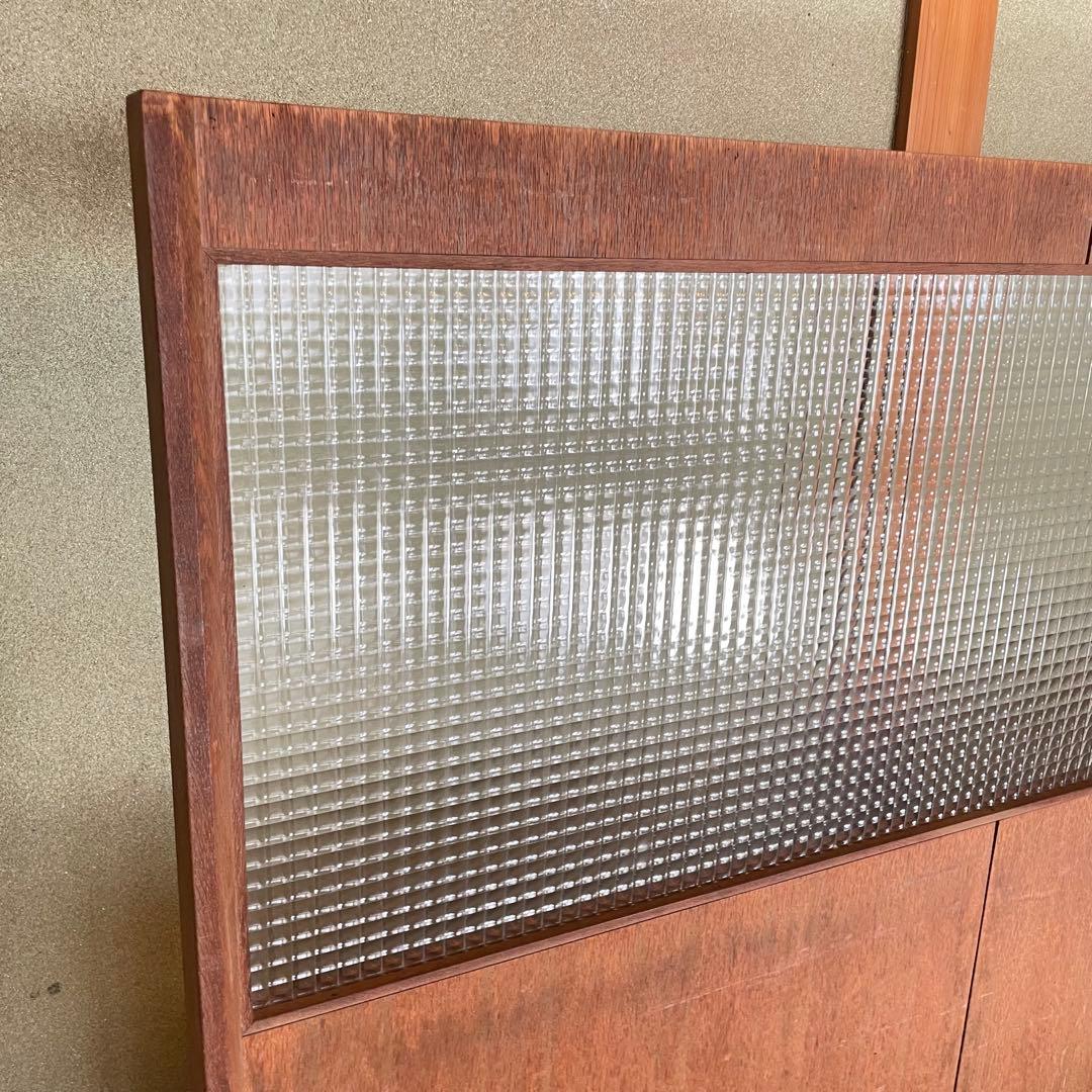 稀少　チェッカーガラス　木製フレームの間仕切り　ヴィンテージ　カフェ風インテリア
