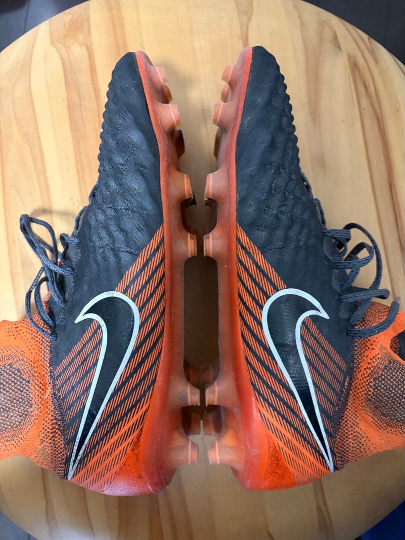 Nike Phantom サッカーシューズ FG マジスタ