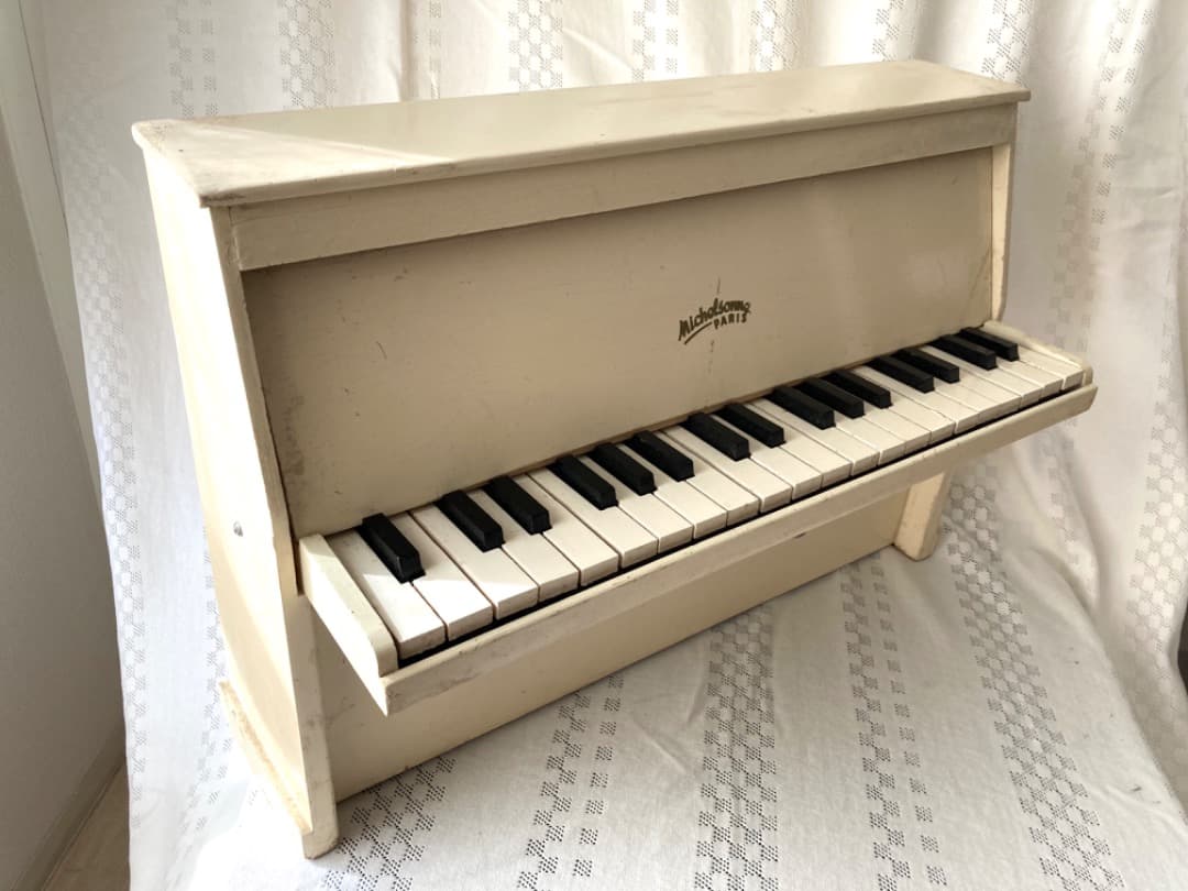 白い Michelsonne PARIS ミシェルソンヌ 37鍵 木製ハンマー